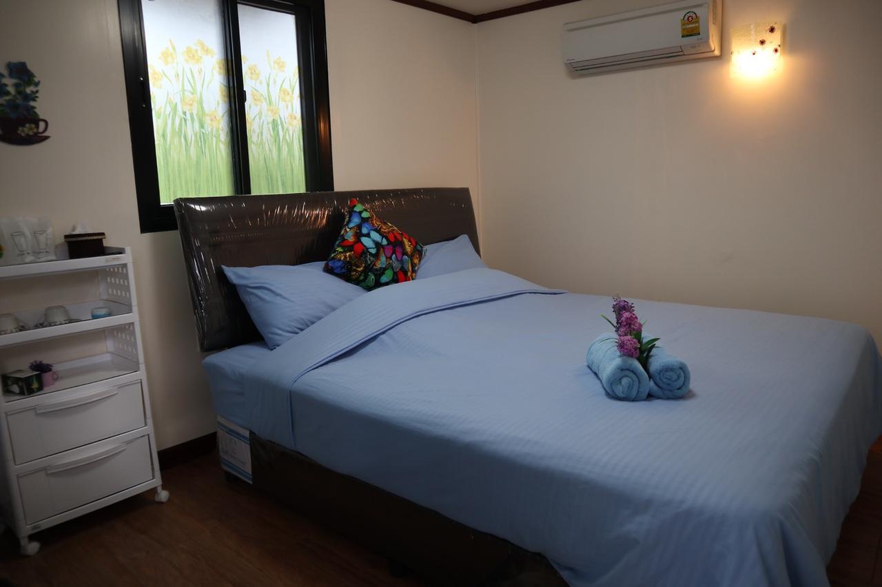 Hotel 4 Seasons Mini House Nakhon Si Thammarat Zewnętrze zdjęcie